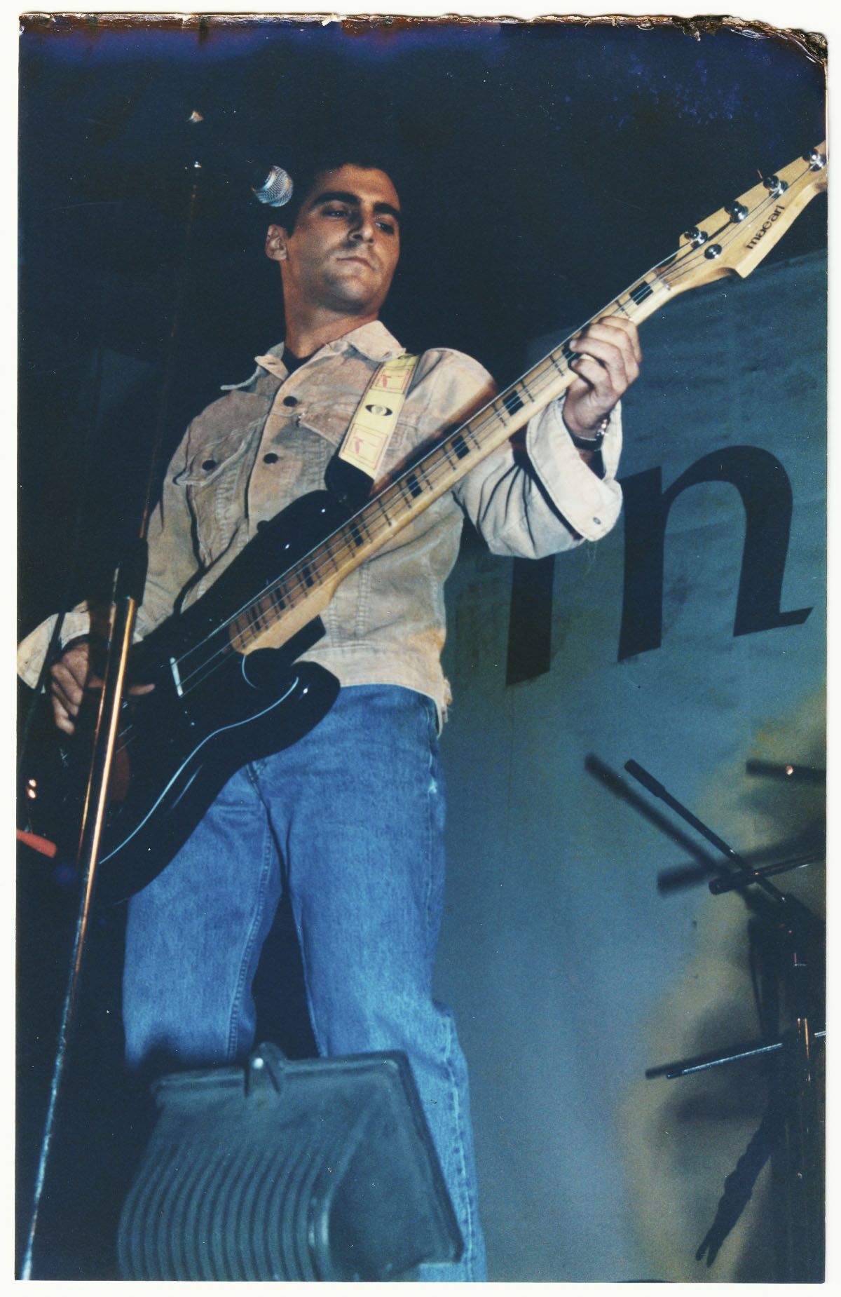 José León tocando en Índico